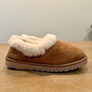 UGG Nita Women’s Slip-On Closed Back Slipper Chestnut Suede Upper Sz 7‎
